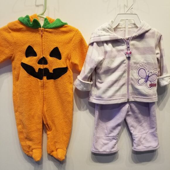 Carters 2 Pc Sweatsuit and Halloween Costume 3 Mo. - Picture 2 of 12